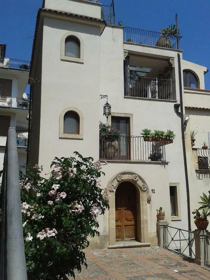 B&B Varo Taormina 0*,